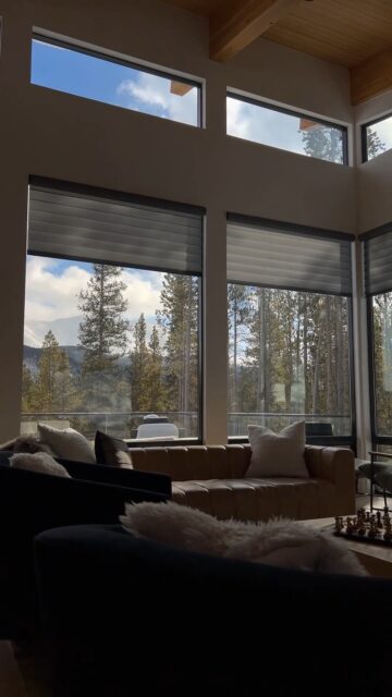 Control at your fingertips. 
With PowerView® Automation, your shades move when you want them to—by remote, app, or schedule. Effortless comfort. Seamless style.
Ready to upgrade? Call (985) 209-1689 to schedule your consultation.